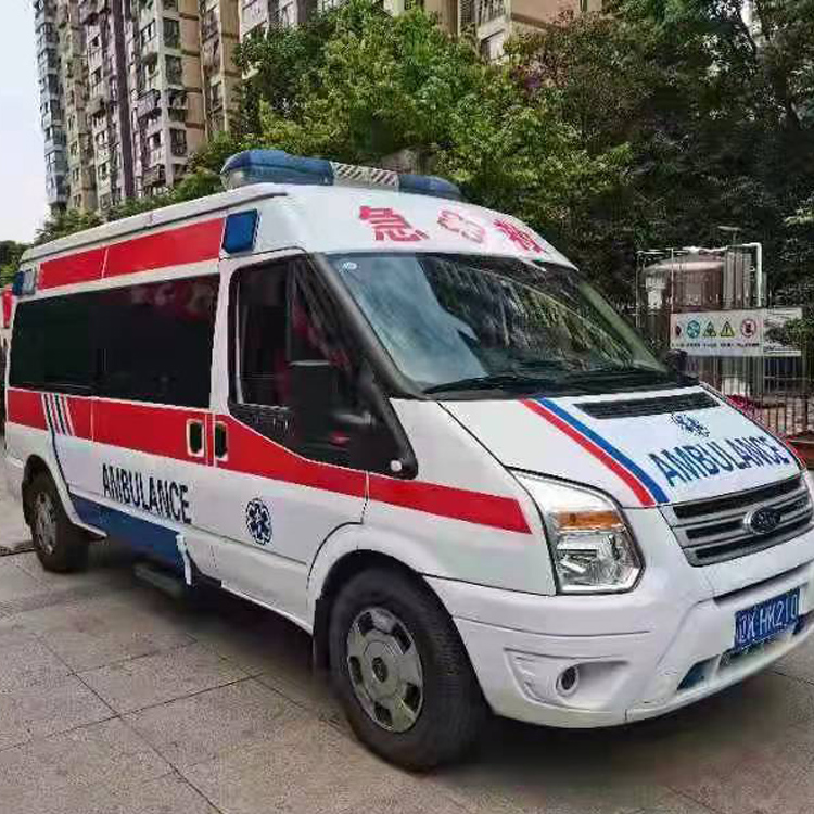 西陵长途救护车护送病人返乡